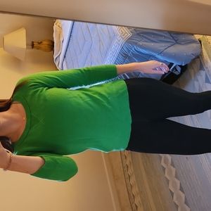 Cute green Gap sweater